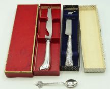 An .835 silver teaspoon, 8.5g, a boxed silver hand