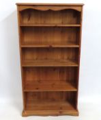 A modern pine bookcase, 1520mm high x 800mm wide x