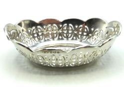 A 1918 Birmingham silver bonbon by Levi & Salaman,