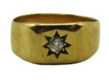 An 18ct gold signet ring set with small diamond of approx. 0.15ct, 6.8g, size S