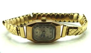 A 9ct gold cased ladies wristwatch case 22mm x 9mm