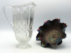 An iridescent Carnival glass bowl with sunflower d