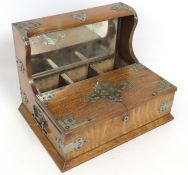 A Moorse & Co. Grafton St. Dublin oak Tantalus & g