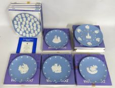 A quantity of eleven boxed Wedgwood jasperware pla