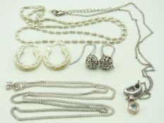 A selection of silver & white metal jewellery item