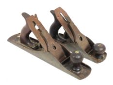 A Stanley no. 5 plane twinned with a Stanley no. 4