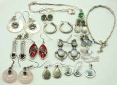 A selection of silver & silver mounted jewellery i