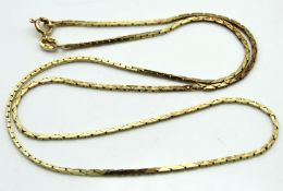 A 9ct gold chain, 480mm long, 6.4g