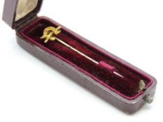 A c.1900 late Victorian fox & horseshoe gold tie p