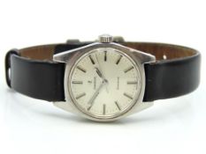 A ladies Omega Geneve wristwatch, case diameter 24