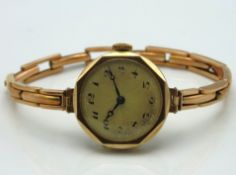A 9ct gold ladies wristwatch, winds & runs, case 2