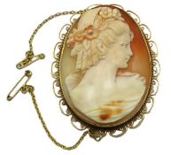 A yellow metal mounted well carved cameo brooch, t