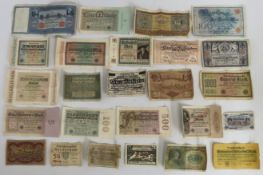A quantity of vintage bank notes including German