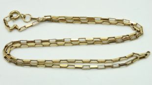 A 9ct gold chain, 450mm long, 4.5g