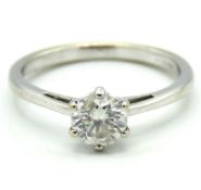 An 18ct white gold ring set with 0.66ct diamond in