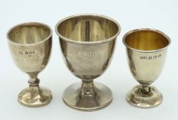 A 1930 Birmingham silver egg cup by Adie Bros. twi