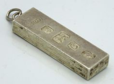 A 1977 London silver ingot, 50mm drop, 31.8g