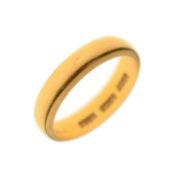 Yellow metal wedding band, stamped '22ct'