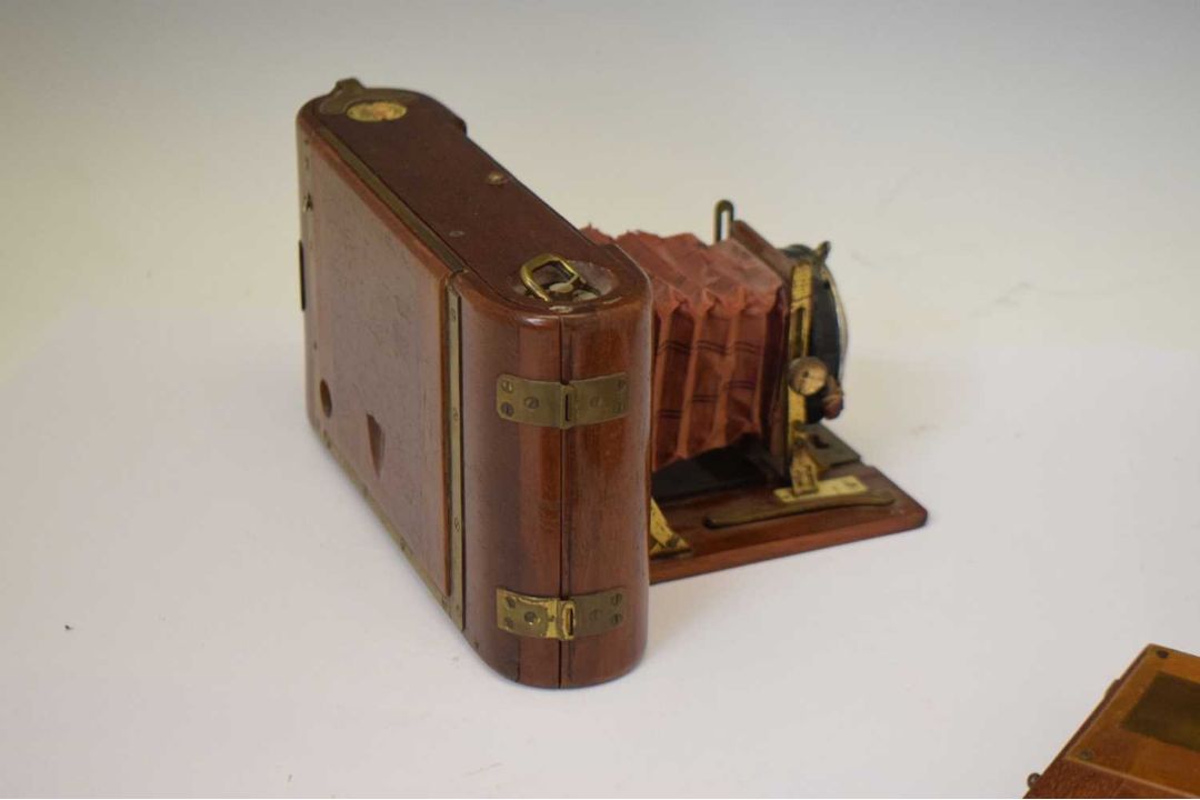 J. Lizars 'Challenge' and 'Victor' folding plate cameras - Bild 10 aus 11