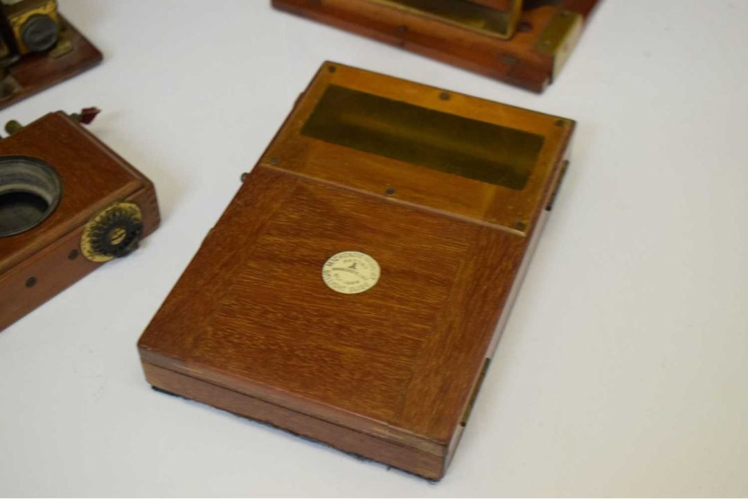 J. Lizars 'Challenge' and 'Victor' folding plate cameras - Bild 4 aus 11