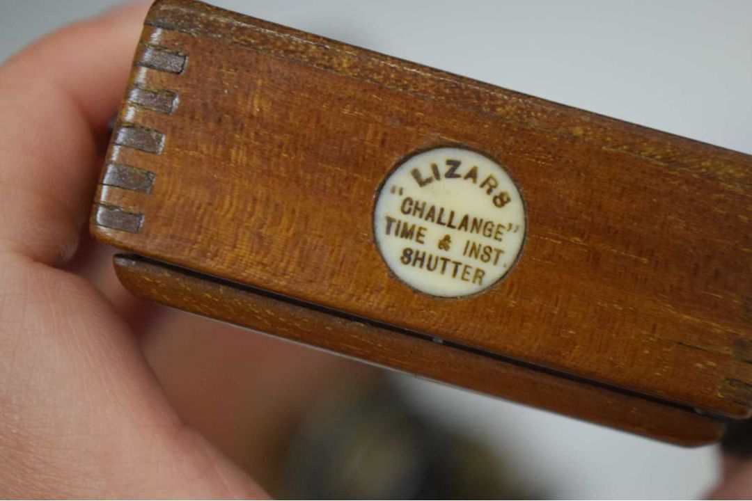 J. Lizars 'Challenge' and 'Victor' folding plate cameras - Bild 6 aus 11