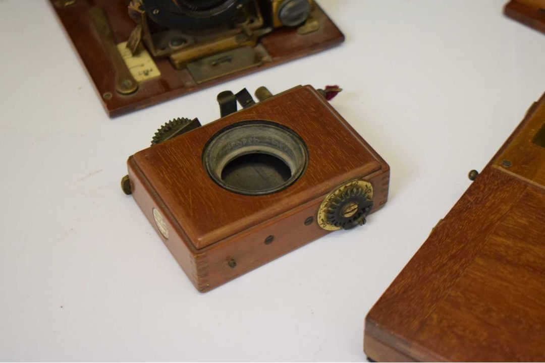 J. Lizars 'Challenge' and 'Victor' folding plate cameras - Bild 5 aus 11