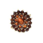 9ct gold garnet cluster ring