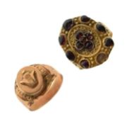 Two antique yellow metal rings
