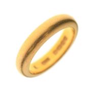 22ct gold wedding band