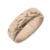 18ct white gold wedding band