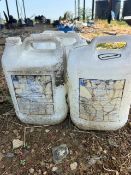 4 cans of floor cleaner