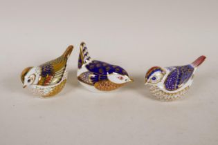 Three Royal Crown Derby birds, Firecrest, Goldcrest and Wren, 8.5cm, all with stoppers