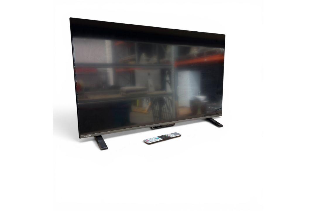 Toshiba - 43" 43LV2E63DB full HD Vidaa TV - Image 2 of 6
