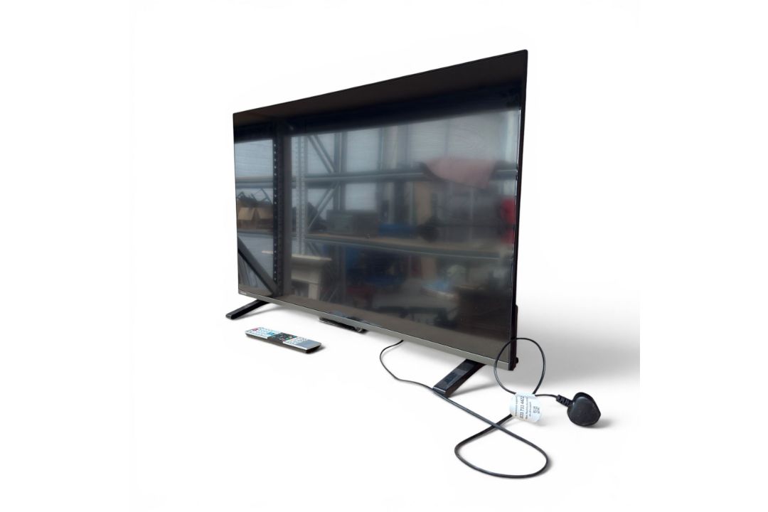 Toshiba - 43" 43LV2E63DB full HD Vidaa TV - Image 1 of 6