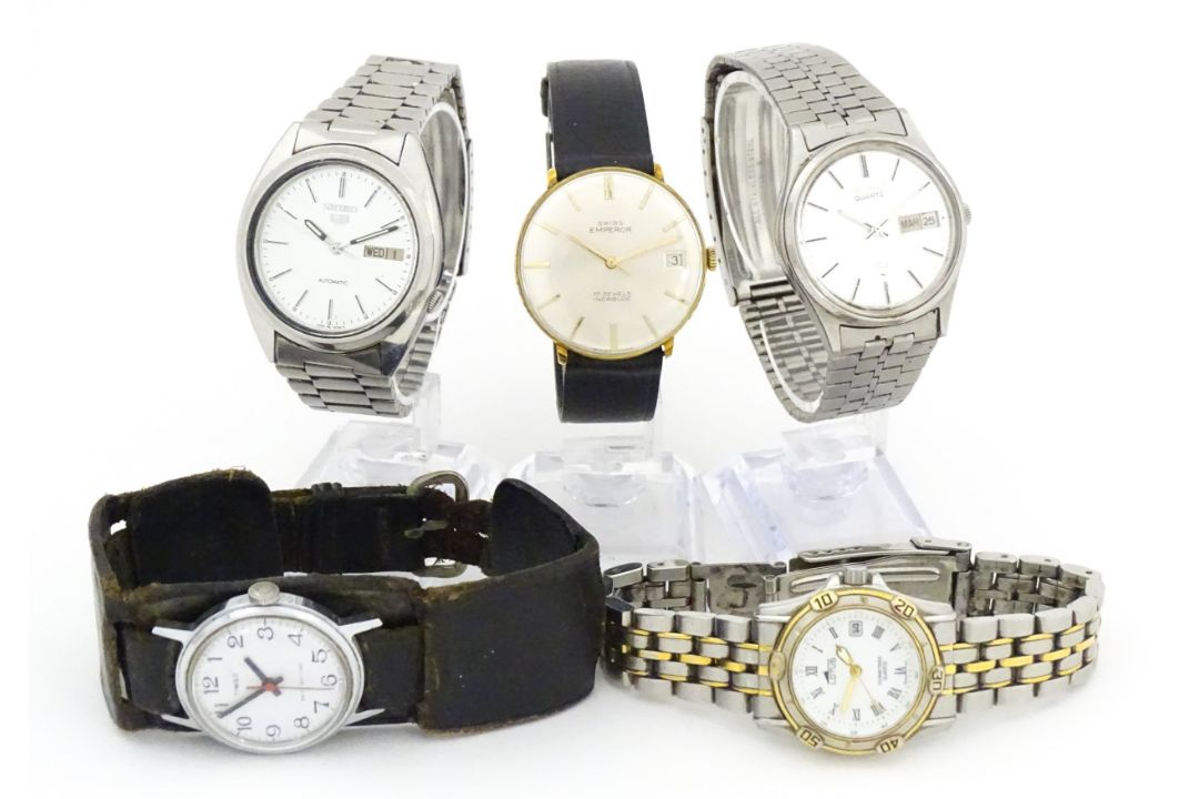 Five assorted wristwatches to include examples by Seiko, Timex, Emperor ...