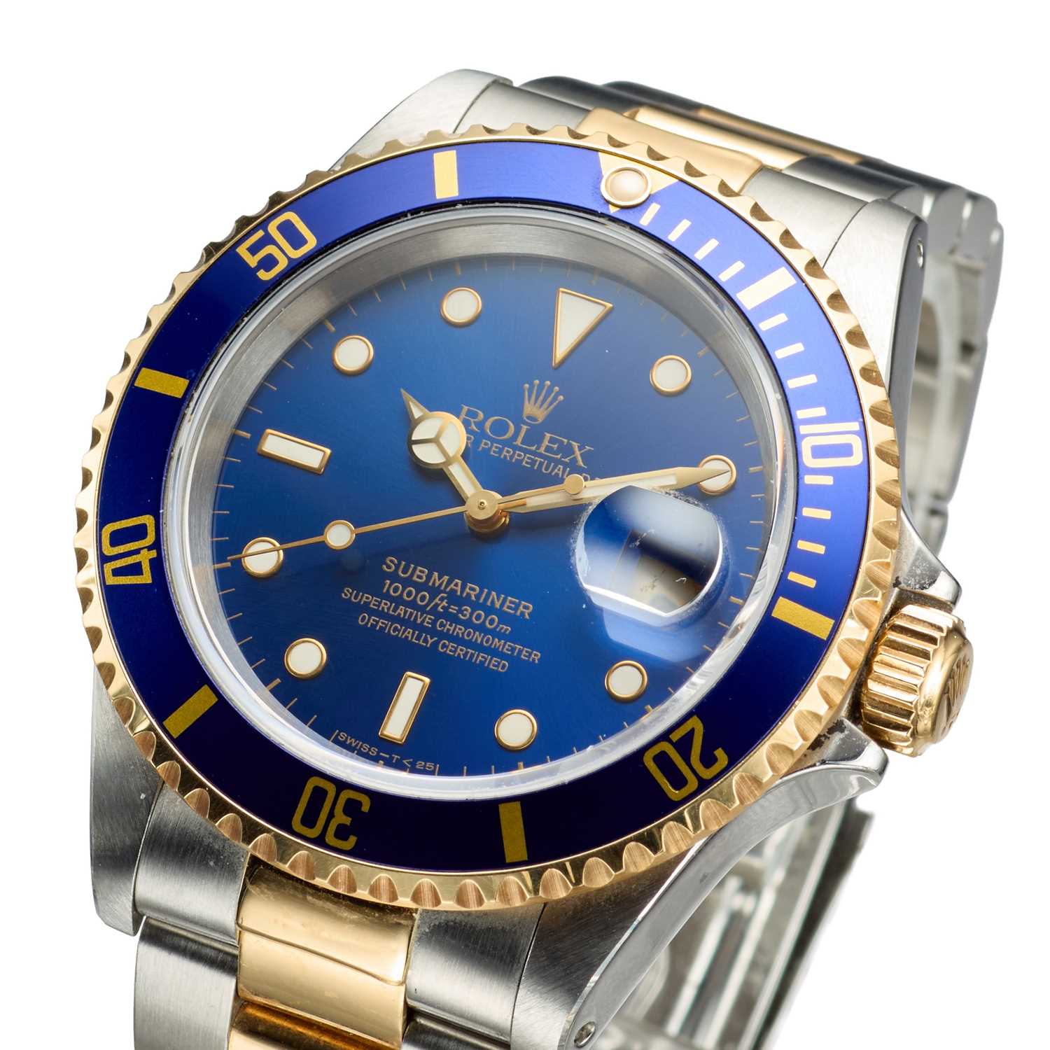 ROLEX OYSTER PERPETUAL SUBMARINER DATE: A STEEL AND GOLD BRACELET WATCH - Image 2 of 4