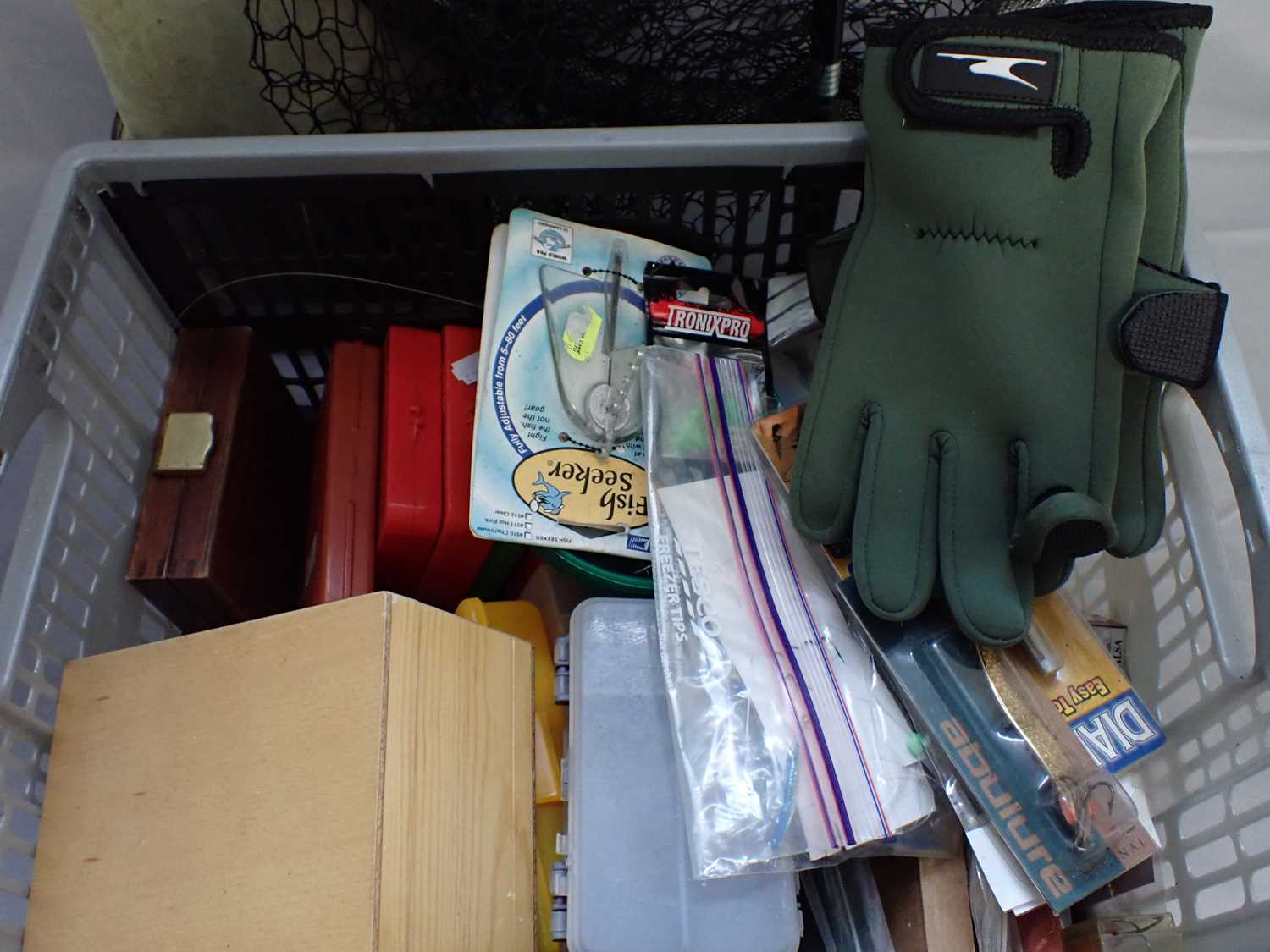 A QUANTITY OF FLY BOXES - Image 3 of 3