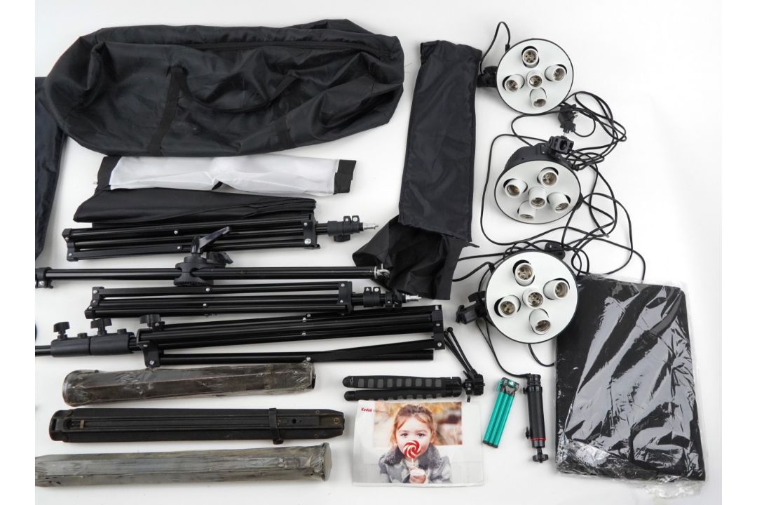 Large selection of vintage camera photographic photography lighting, tripods and accessories. - Bild 7 aus 10
