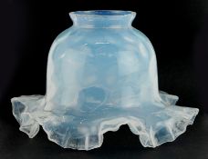 Victorian opaline glass lamp shade, 10cm high.