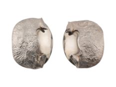 A PAIR OF HALLMARKED SILVER MODERNIST EARRINGS