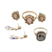 COLLECTION OF 9CT GOLD JEWELLERY