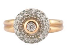 9CT GOLD & DIAMOND CLUSTER RING