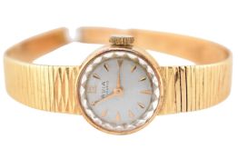 18CT GOLD LADIES AVIA WRISTWATCH
