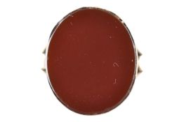 19TH CENTURY GOLD CARNELIAN SIGNET RING