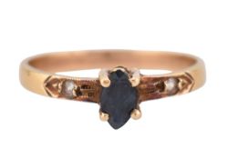 14CT GOLD SAPPHIRE & DIAMOND RING