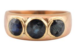 ROSE GOLD & THREE STONE SAPPHIRE RING