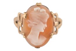 9CT GOLD CARVED SHELL CAMEO RING