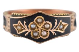 VICTORIAN HALLMARKED 9CT GOLD MOURNING RING