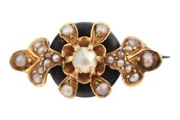 VICTORIAN YELLOW METAL, PEARL & ONYX PIN BROOCH