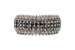 HALLMARKED 9CT GOLD BLACK & WHITE DIAMOND CLUSTER RING